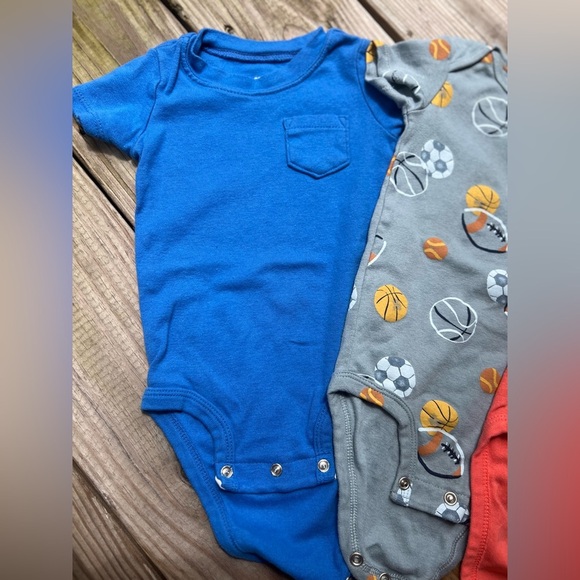 4 infant toddler baby 12M Carter's Bodysuits snap closure onesies - Picture 2 of 9